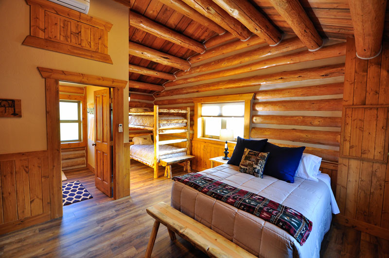 Cabin Rental Near Glacier National Park - Glacier Homestead